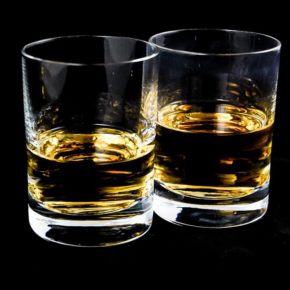 À tous ceux qui veulent me payer un verre À tous ceux qui veulent me payer un verre