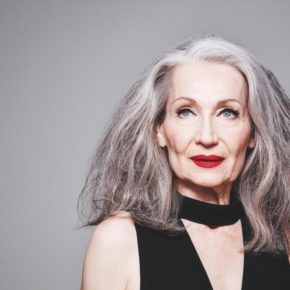 Les femmes n'ont pas à s'habiller selon leur âge Les femmes n'ont pas à s'habiller selon leur âge
